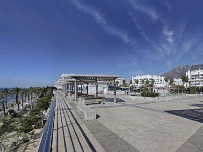 Duplex Apartment On The Beach 71 Marbella Ngoại thất bức ảnh